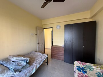 Bedroom in 3 BHK Apartment at Seawoods – for Rent