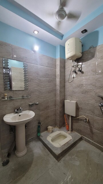 Bathroom in 3.5 BHK Builder Floor at Dilshad Colony – for Sale