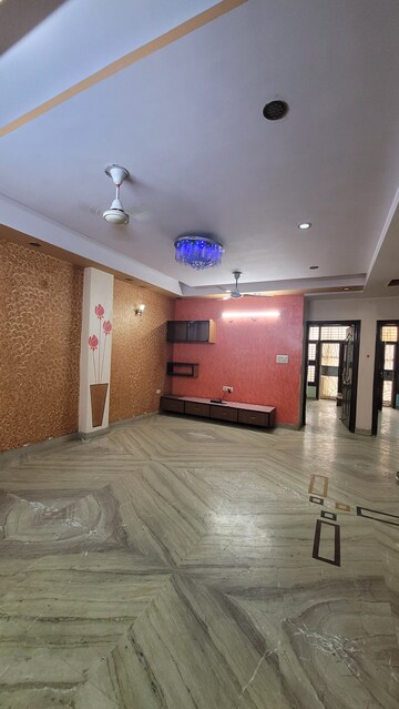 Living Room in 3.5 BHK Builder Floor at Dilshad Colony – for Sale