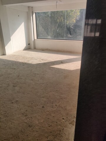 Team Area in  Showroom at Hauz Khas Market – for Rent