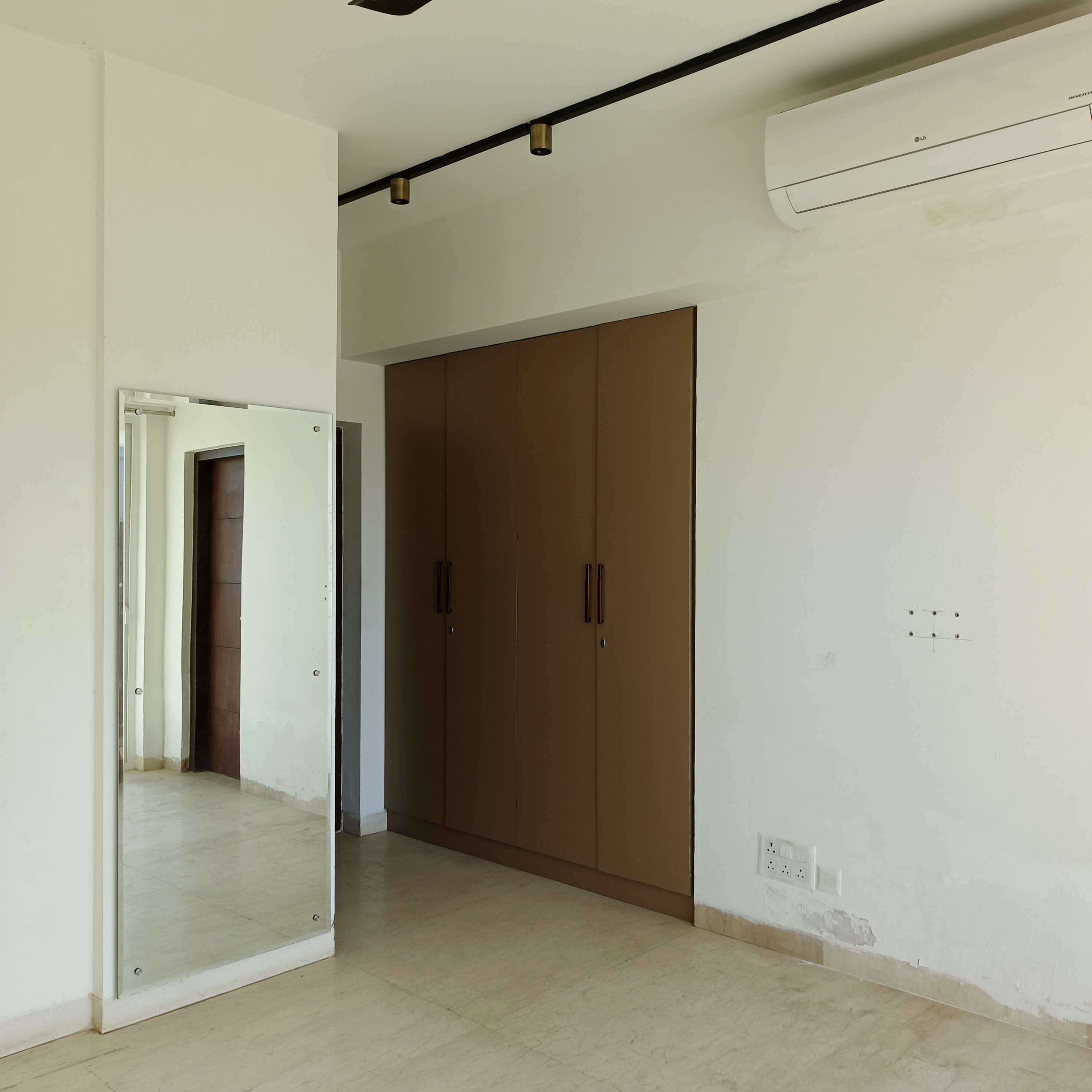 3.5 BHK + Servant Room Apartment For Sale in KLJ Greens