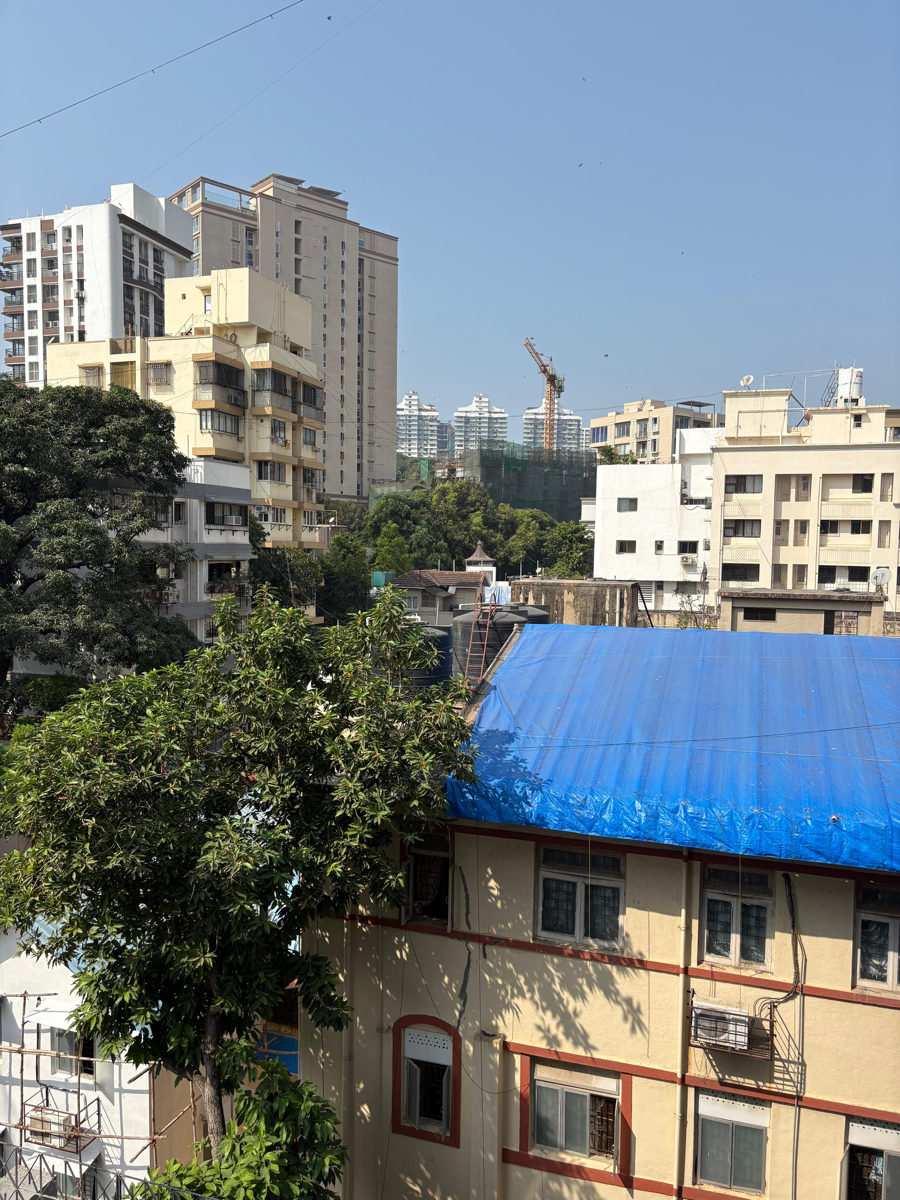 2 BHK Apartment For Sale in Near Gamdevi 