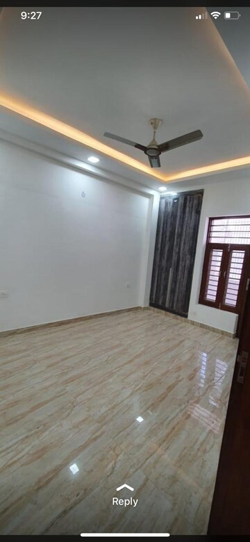 Room in 2 BHK Builder Floor at Sector 49 – for Sale