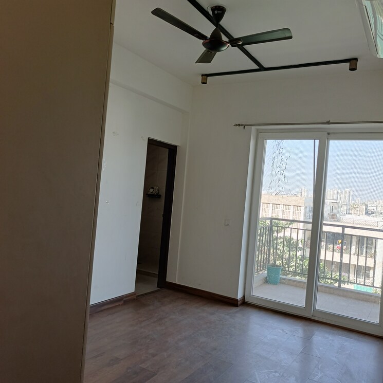 Room, puri-anand-villas-phase-ii 3 Bedroom 1940 Sq.Ft. Apartment In Sector 81 Faridabad 7916064