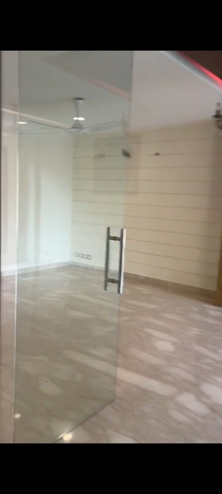 Bathroom, sector 49 4 Bedroom 250 Sq.Yd. Builder Floor In Sector 49 Faridabad 7916063