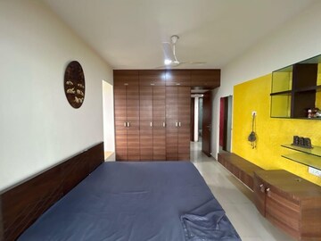 Room in 3 BHK Apartment at Siddhivinayak Horizon, Prabhadevi – for Sale