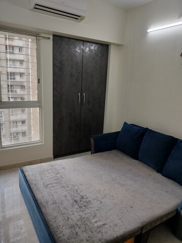 Bedroom in 2 BHK Apartment at Lodha Amara, Kolshet Road – for Rent