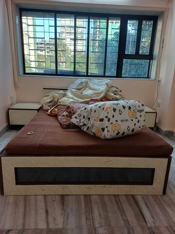 Bedroom in 2 BHK Apartment at Jogeshwari East – for Rent
