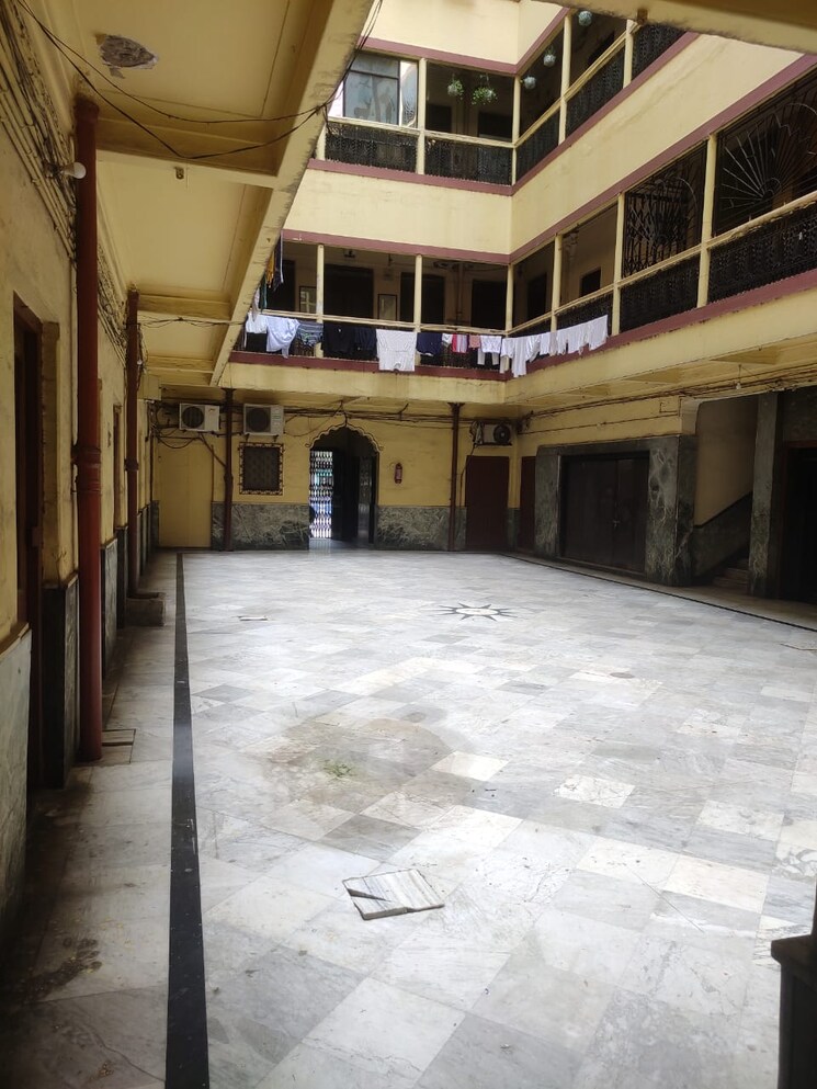 Exterior View, girish park Commercial Showroom 31000 Sq.Ft. In Girish Park Kolkata 7916137