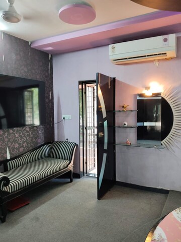 Master Bedroom in 3 BHK Villa at Satellite – for Sale