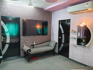 Living Room in 3 BHK Villa at Satellite – for Sale