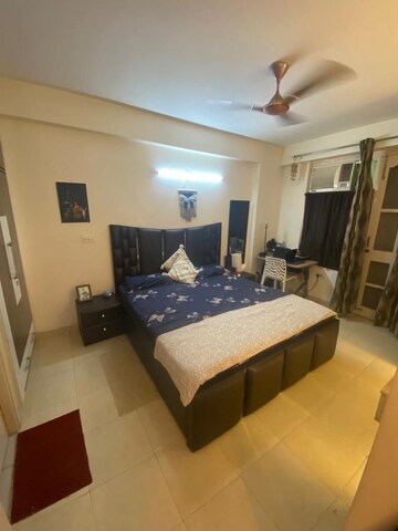 Bedroom in 3.5 BHK Apartment at Sector 52 – for Sale
