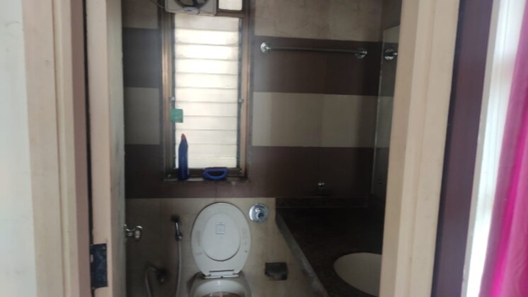 Bathroom, kalpataru-srishti 2.5 Bedroom 855 Sq.Ft. Apartment In Mira Road Thane 7916159