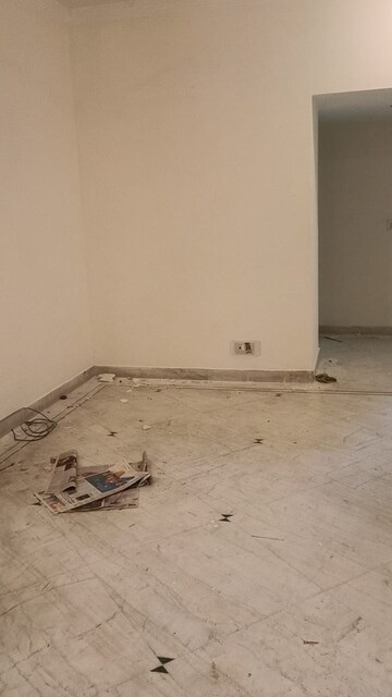 Room in 3 BHK Builder Floor at New Friends Colony – for Rent