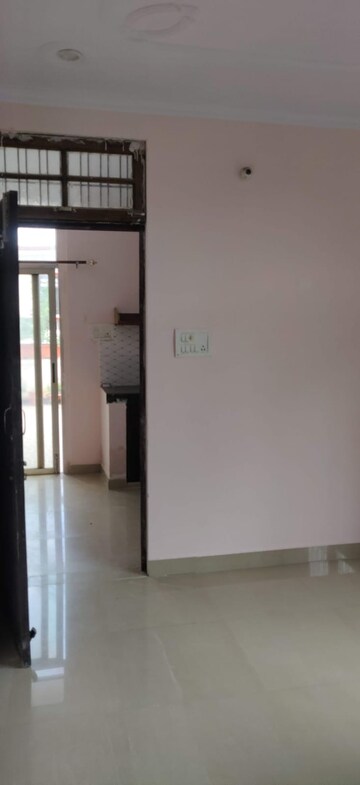 Room in 1.5 BHK Builder Floor at Indira Nagar – for Rent