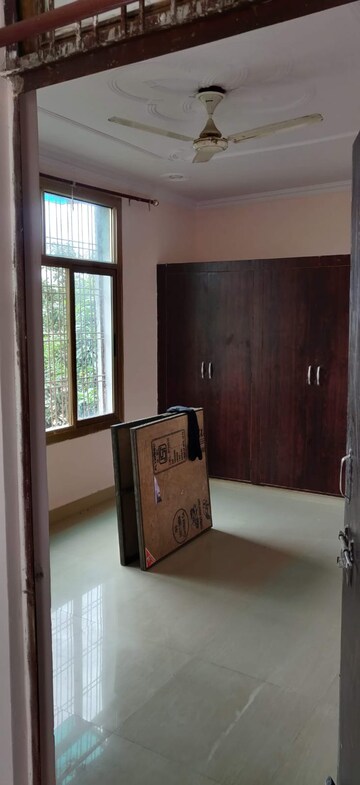 Room in 1.5 BHK Builder Floor at Indira Nagar – for Rent