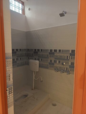 Bathroom in 2 BHK Builder Floor at Indira Nagar – for Rent