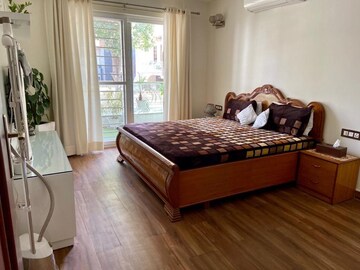 Bedroom in 3 BHK Builder Floor at Eros Rosewood City, Sector 49 – for Rent