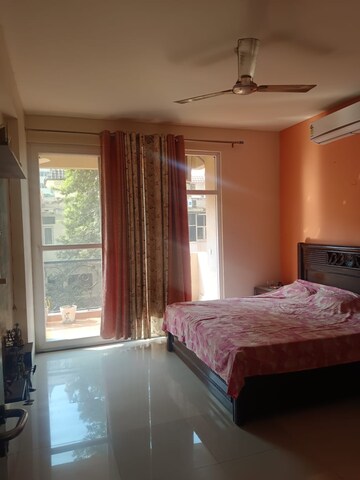 Living Room in 3 BHK Builder Floor at Eros Rosewood City, Sector 49 – for Rent