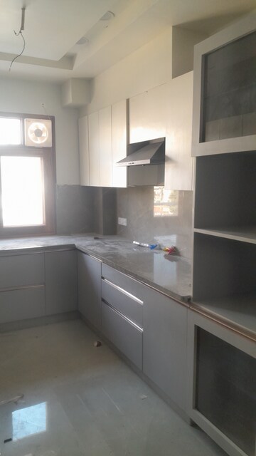 Kitchen in 3 BHK Builder Floor at Vipul World Floors, Sector 48 – for Rent