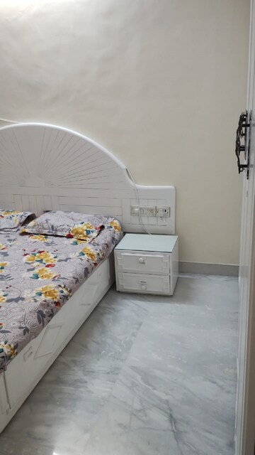 Bedroom in 2 BHK Apartment at Bandra West – for Rent