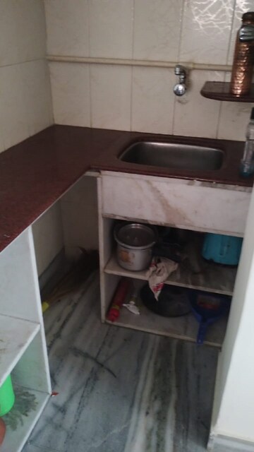 Team Area in 2 BHK Apartment at Bandra West – for Rent
