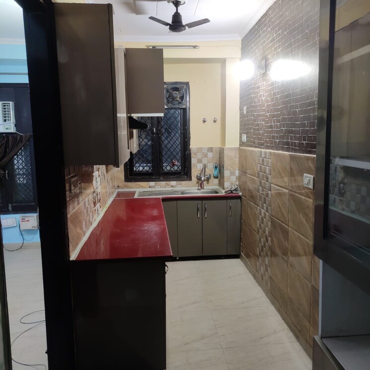Kitchen, krishna-homes-gurgaon 3 Bedroom 1100 Sq.Ft. Builder Floor In Sector 14 Gurgaon 7916272