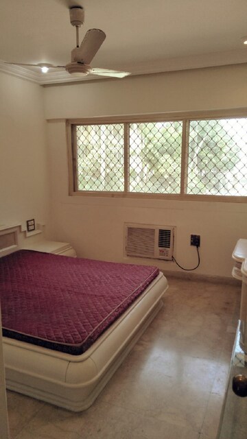 Bedroom in 2 BHK Apartment at Bandra West – for Rent
