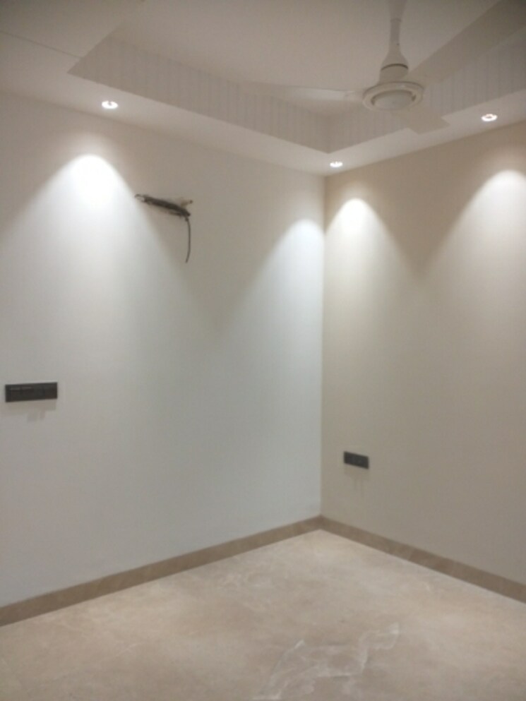 Room, east patel nagar 3 Bedroom 1650 Sq.Ft. Builder Floor In East Patel Nagar Delhi 7916295