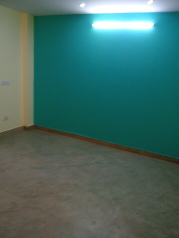 Room in 2 BHK Builder Floor at Govindpuri – for Rent