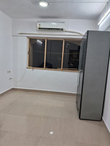 Room in 1 BHK Apartment at Dosti Daffodil, Wadala East – for Rent