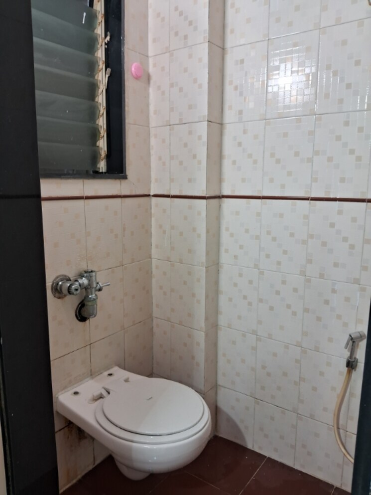 Bathroom, dosti-daffodil 1 Bedroom 405 Sq.Ft. Apartment In Wadala East Mumbai 7916300