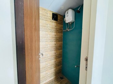 Bathroom in 1 BHK Apartment at Lodha Quality Home Tower 5, Balkum Pada – for Sale