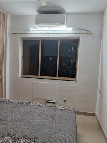 Bathroom in 1 BHK Apartment at Dosti Daffodil, Wadala East – for Rent