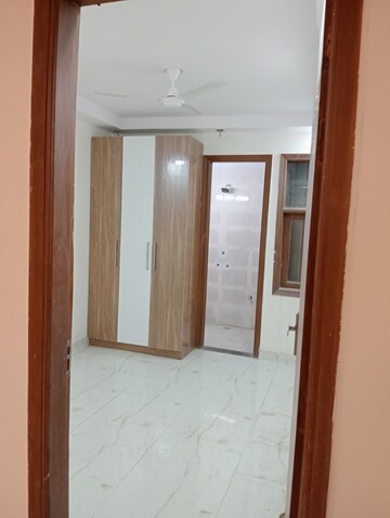 Building Lobby in 3 BHK Builder Floor at Govindpuri – for Rent