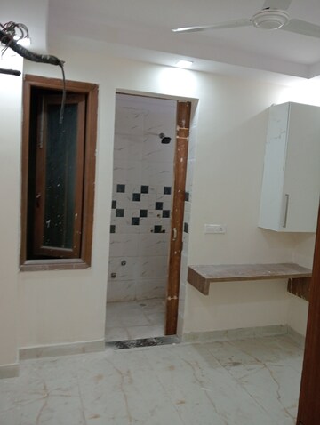 Living Room in 3 BHK Builder Floor at Govindpuri – for Rent