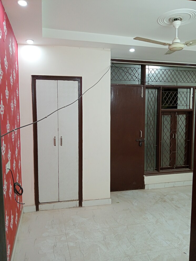 Room, govindpuri 3 Bedroom 900 Sq.Ft. Builder Floor In Govindpuri Delhi 7916308