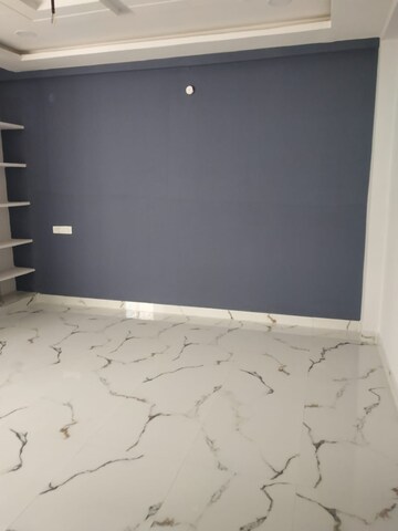 Room in 2 BHK Independent House at Gajularamaram – for Rent