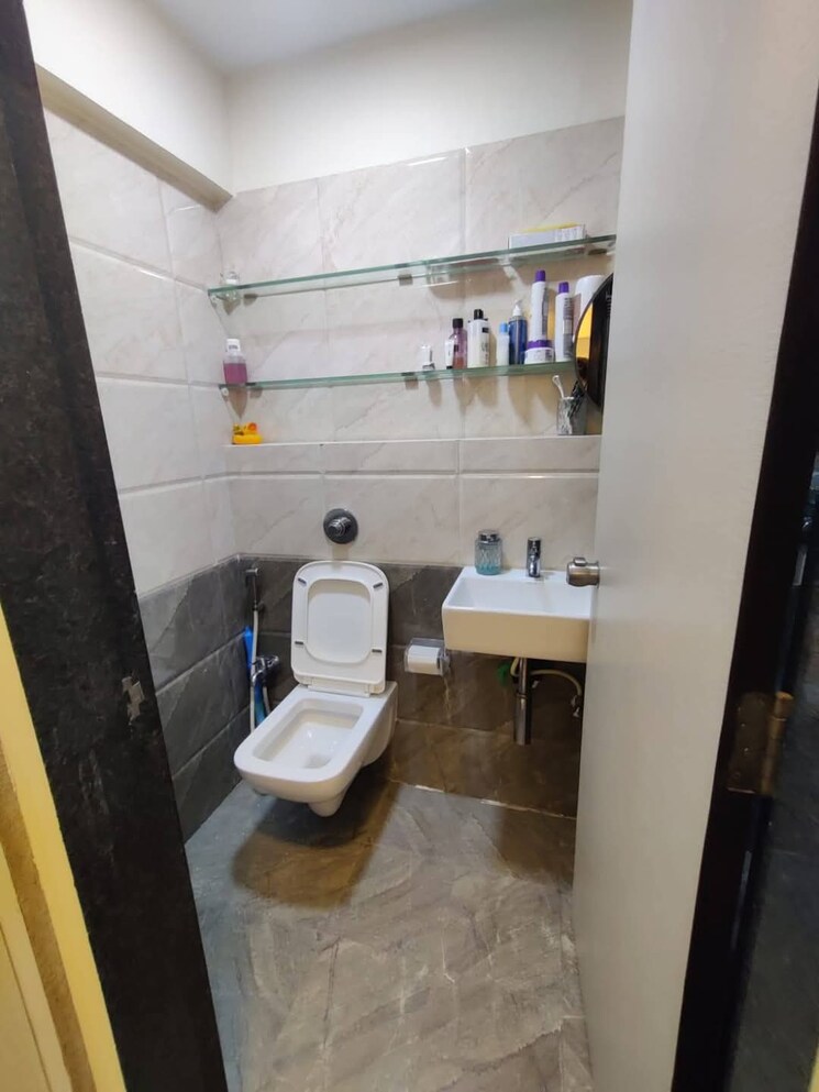 Bathroom, gundecha-trillium 2 Bedroom 831 Sq.Ft. Apartment In Kandivali East Mumbai 7916428