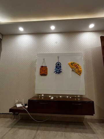 Furnished Amenities in 3 BHK Builder Floor at Sushant Lok 2, Sector 57 – for Rent