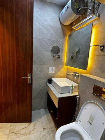 Master Bedroom in 3 BHK Builder Floor at Sushant Lok 2, Sector 57 – for Rent