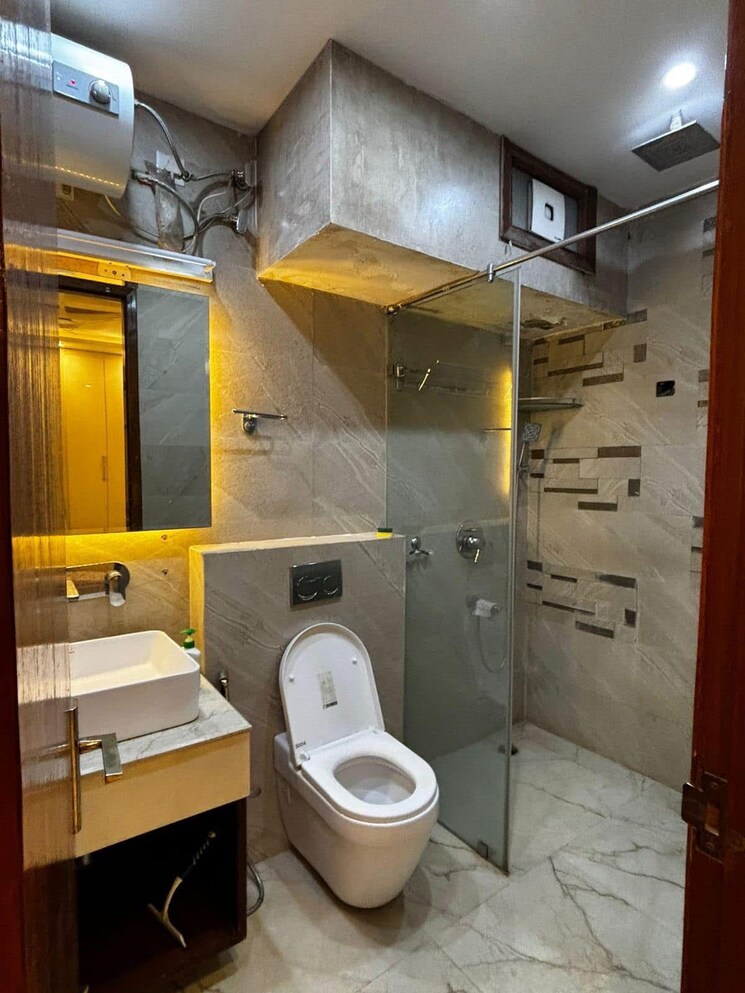 Bathroom, sushant-lok-2 3 Bedroom 2000 Sq.Ft. Builder Floor In Sector 57 Gurgaon 7916455