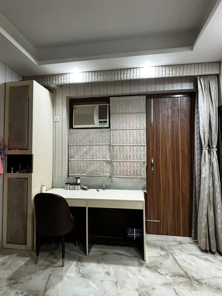 Master Bedroom, sushant-lok-2 3 Bedroom 2000 Sq.Ft. Builder Floor In Sector 57 Gurgaon 7916455
