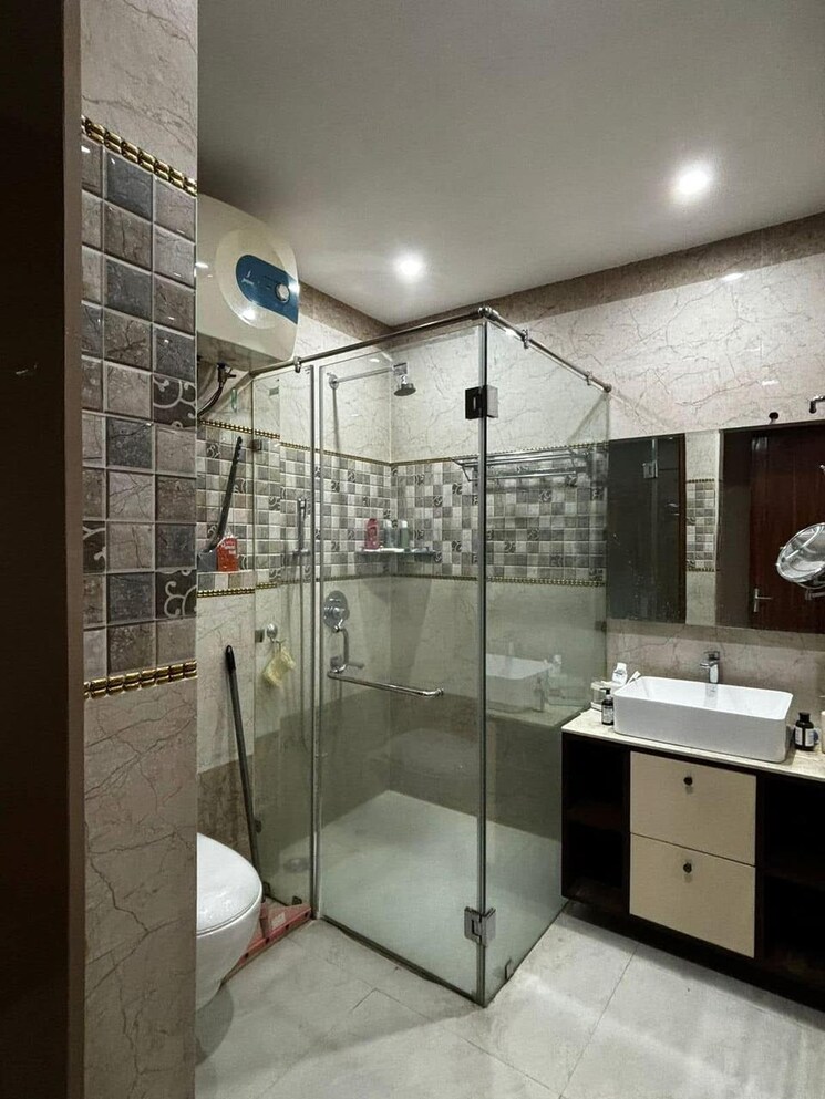 Master Bedroom, sushant-lok-2 3 Bedroom 2000 Sq.Ft. Builder Floor In Sector 57 Gurgaon 7916455