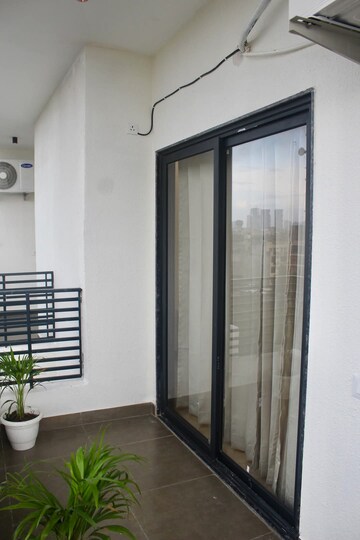 Building Lobby in 3 BHK Builder Floor at Ansal Plaza Sector-23, Sector 23 – for Rent