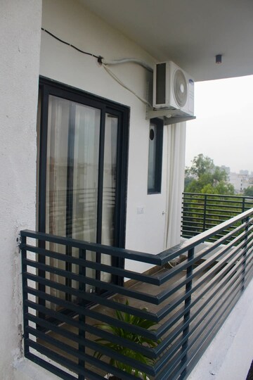 Staircase in 3 BHK Builder Floor at Ansal Plaza Sector-23, Sector 23 – for Rent