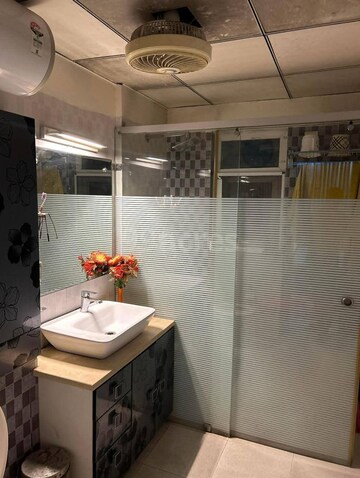 Master Bedroom in 2 BHK Builder Floor at Ansal Plaza Sector-23, Sector 23 – for Rent