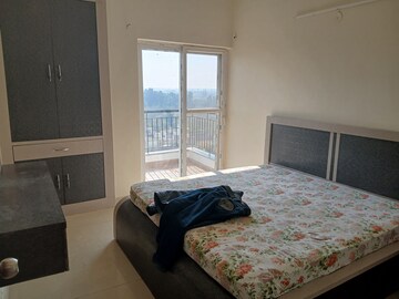 Bedroom in 3 BHK Builder Floor at Sector 9 – for Rent