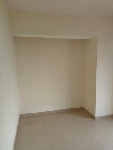 Room in 3 BHK Apartment at Dss Mahavir Millennium, Vasant Vihar – for Rent