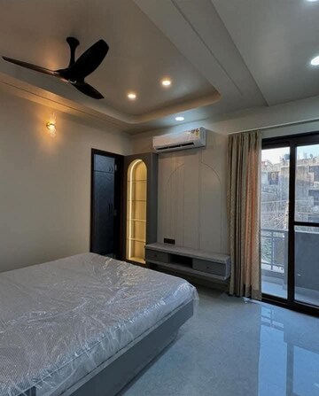 Room in 4 BHK Villa at Chitrakoot – for Sale